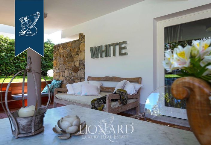 Image No.18-5 Bed Villa for sale