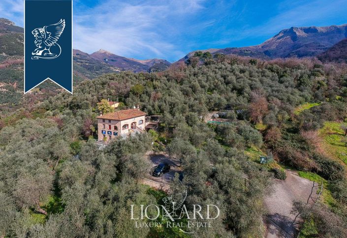 Image No.2-Villa de 7 chambres à vendre à Camaiore