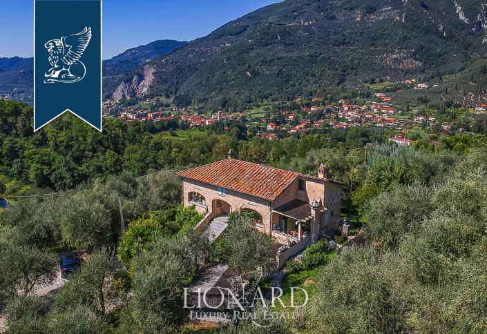 Image No.4-Villa de 7 chambres à vendre à Camaiore