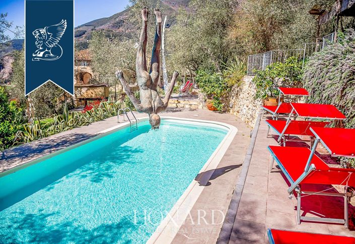 Image No.8-Villa de 7 chambres à vendre à Camaiore