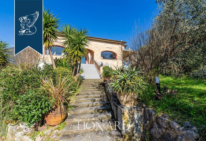 Image No.9-Villa de 7 chambres à vendre à Camaiore