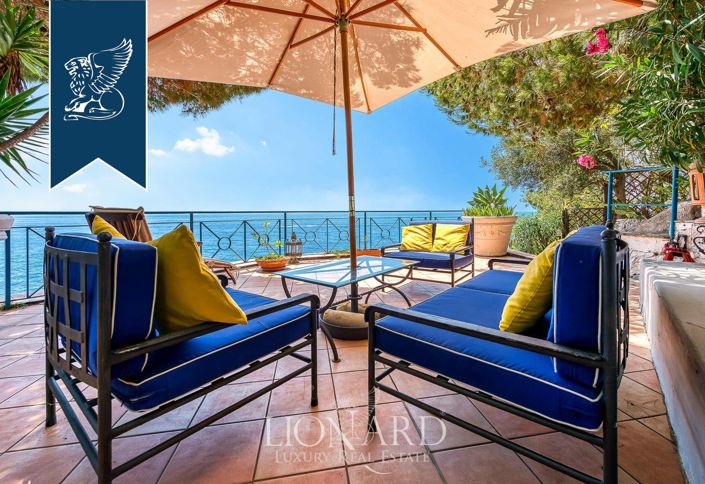 Image No.14-Villa de 6 chambres à vendre à Salerno