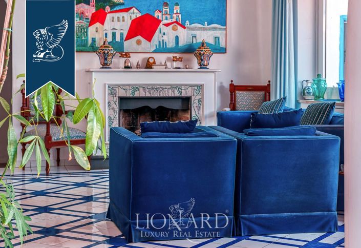 Image No.19-Villa de 6 chambres à vendre à Salerno