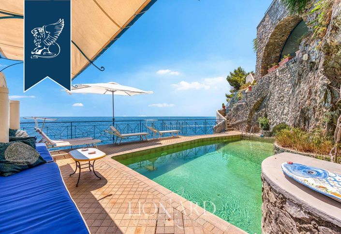 Image No.3-Villa de 6 chambres à vendre à Salerno