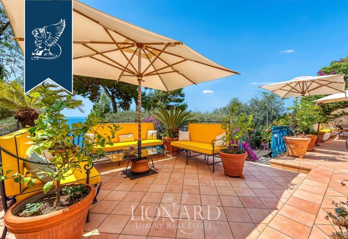 Image No.6-Villa de 6 chambres à vendre à Salerno