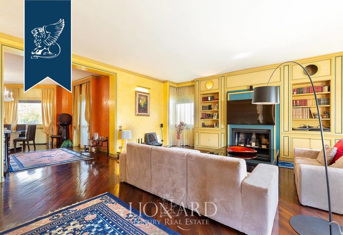 Image No.26-5 Bed Villa for sale