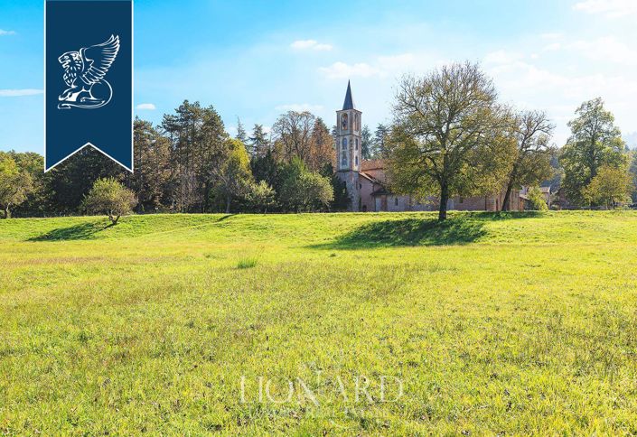 Image No.12-30 Bed Villa for sale