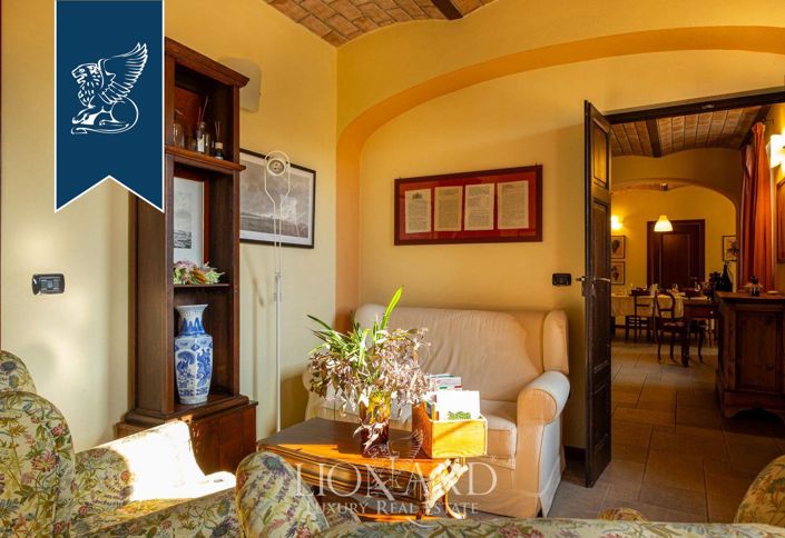 Image No.17-5 Bed Villa for sale