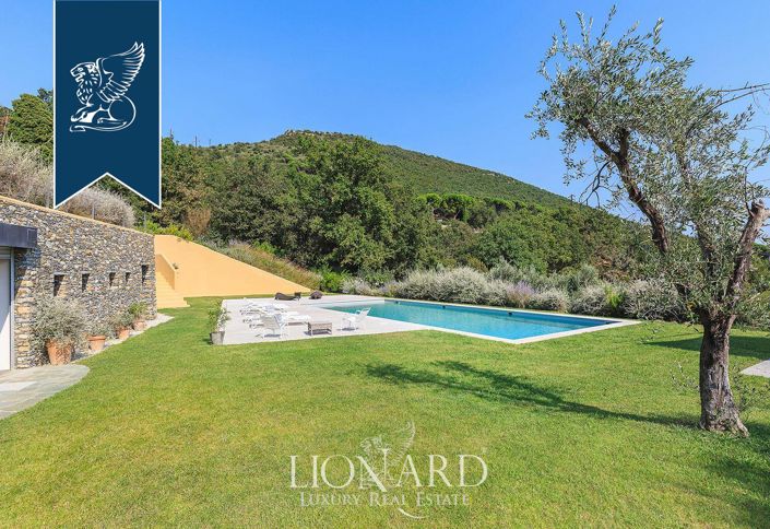 Image No.21-8 Bed Villa for sale