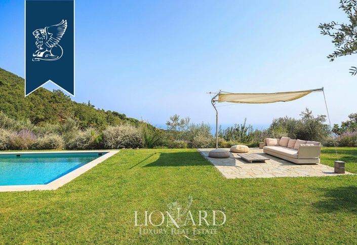 Image No.23-8 Bed Villa for sale