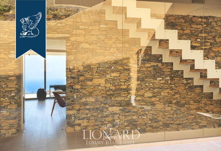 Image No.33-8 Bed Villa for sale