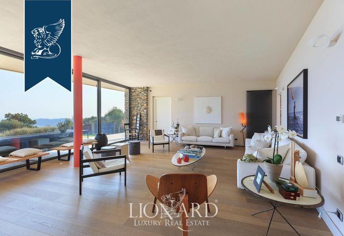 Image No.37-8 Bed Villa for sale