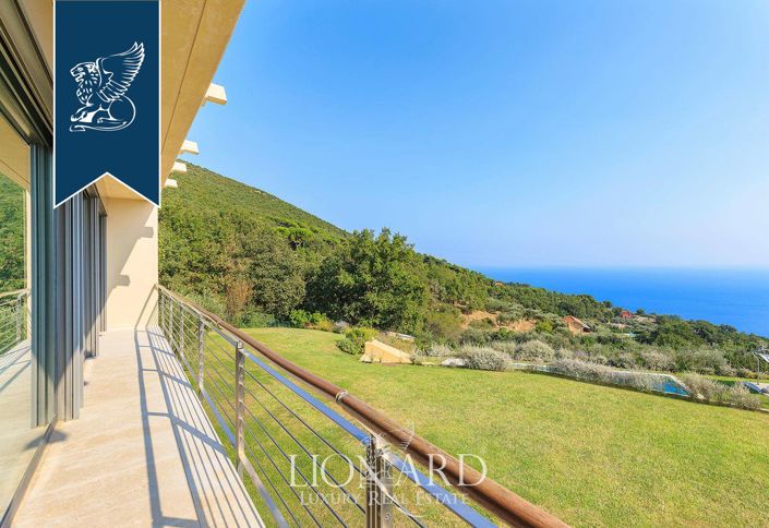 Image No.52-8 Bed Villa for sale