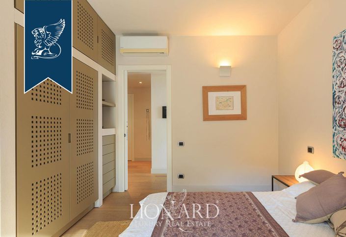 Image No.55-8 Bed Villa for sale