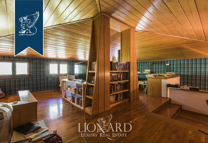 Image No.33-7 Bed Villa for sale