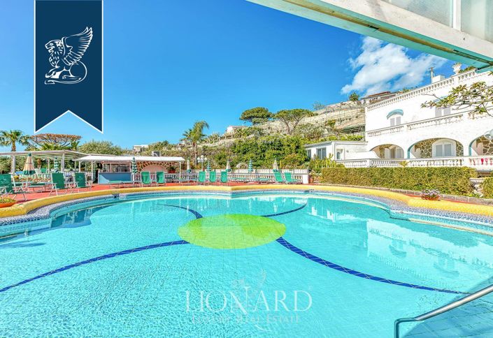 Image No.12-Un hôtel de 62 chambres à vendre à Forio