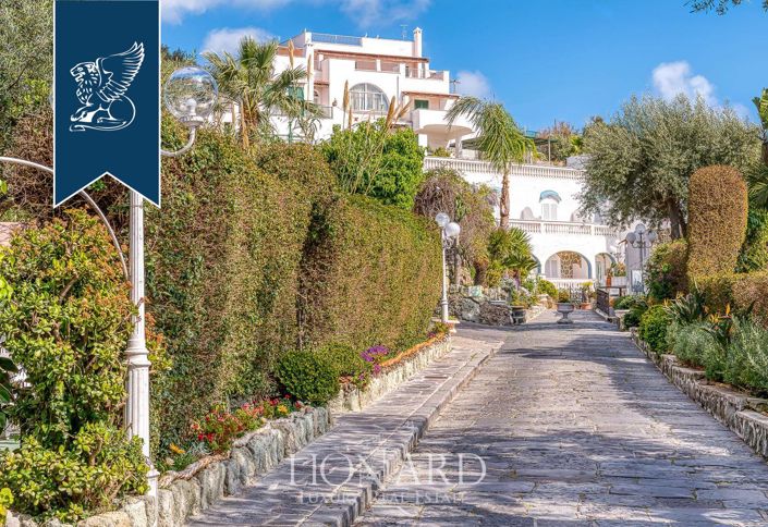 Image No.20-Un hôtel de 62 chambres à vendre à Forio