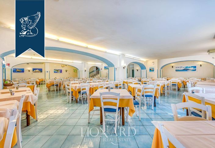 Image No.42-Un hôtel de 62 chambres à vendre à Forio