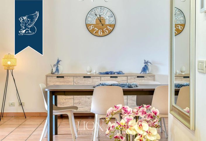 Image No.18-Villa de 9 chambres à vendre à San Felice Circeo