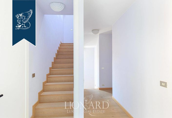 Image No.29-7 Bed Villa for sale