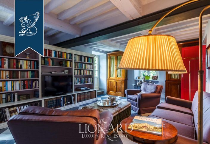 Image No.50-8 Bed Villa for sale