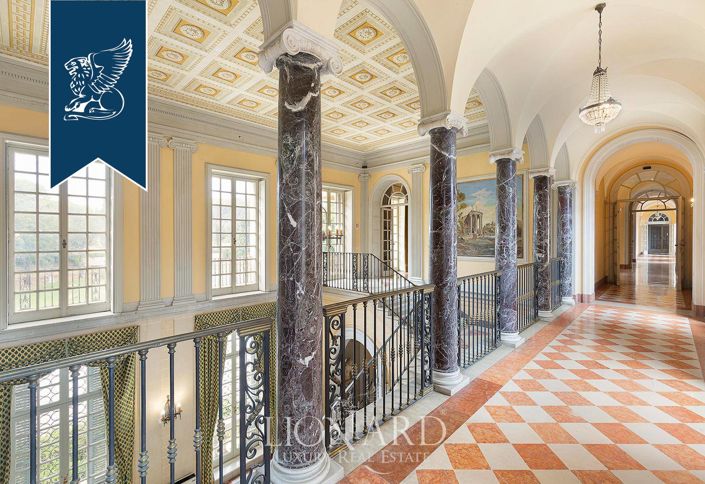 Image No.16-24 Bed Villa for sale