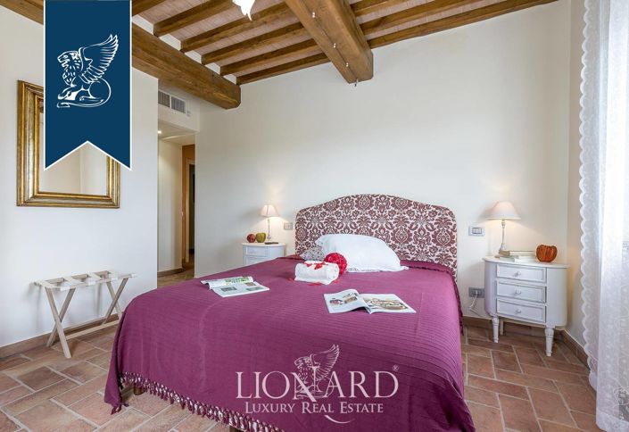 Image No.32-Ferme de 9 chambres à vendre à Vecchiano