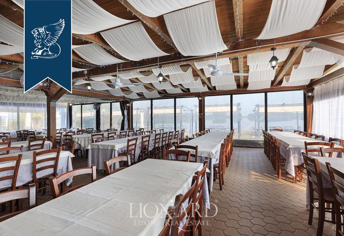 Image No.25-5 Bed Villa for sale