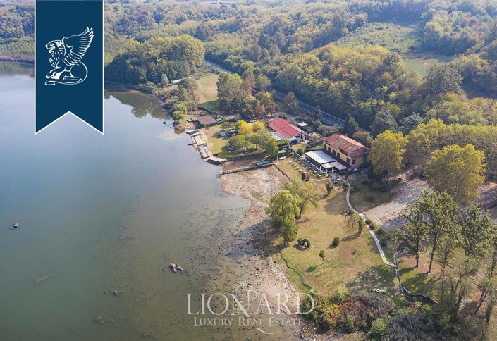 Image No.8-5 Bed Villa for sale