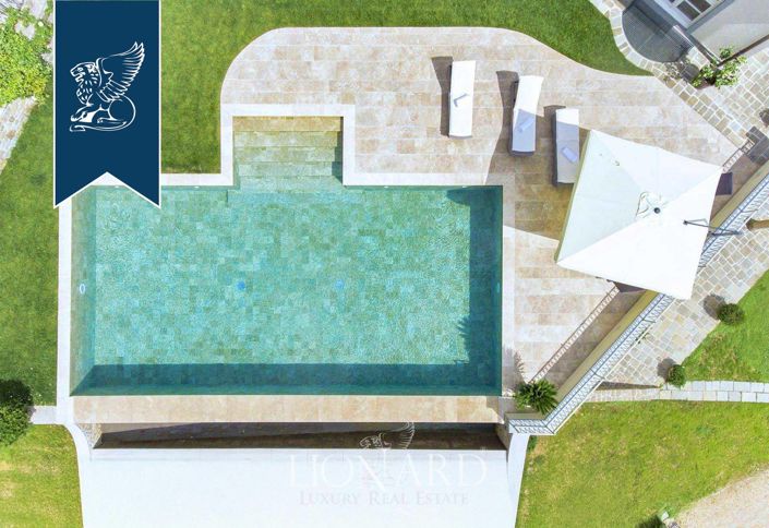 Image No.19-5 Bed Villa for sale