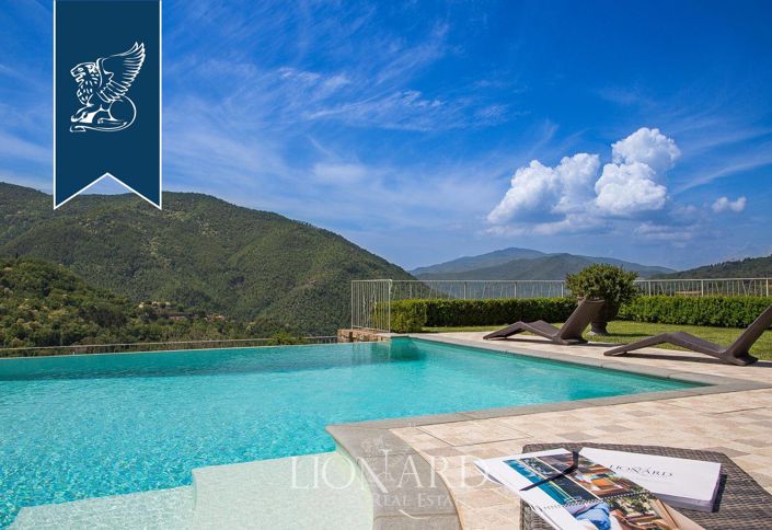 Image No.7-5 Bed Villa for sale