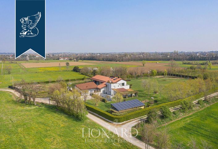 Image No.50-8 Bed Villa for sale