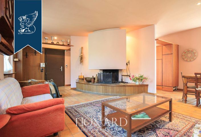 Image No.24-4 Bed Farmhouse for sale