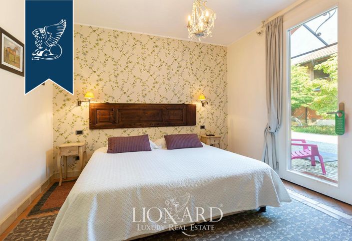 Image No.35-4 Bed Farmhouse for sale