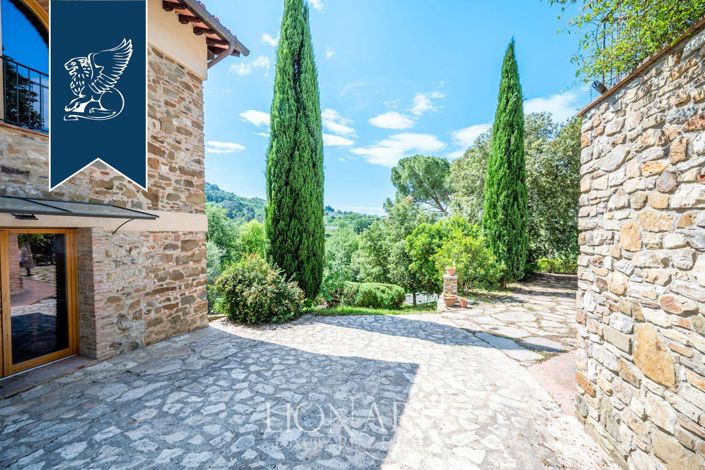 Image No.12-9 Bed Farmhouse for sale