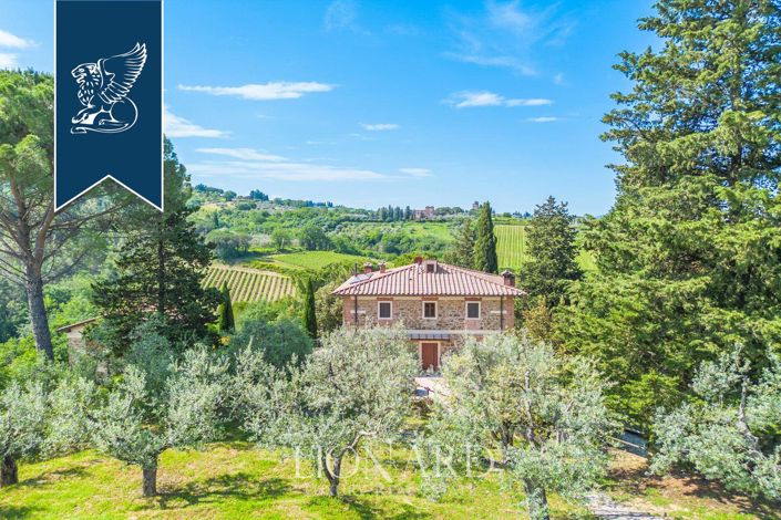 Image No.2-9 Bed Farmhouse for sale