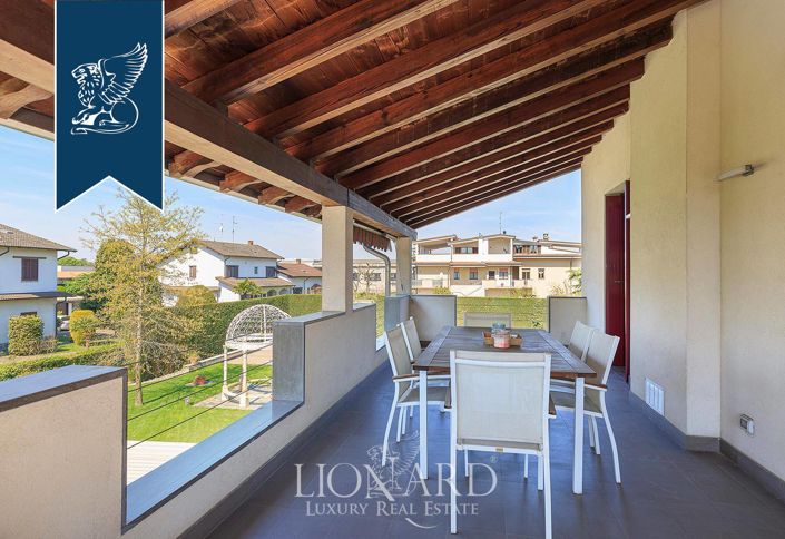 Image No.15-3 Bed Villa for sale