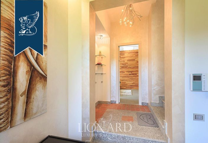 Image No.26-3 Bed Villa for sale