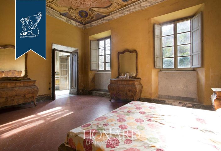 Image No.23-30 Bed Villa for sale