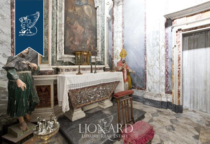 Image No.30-30 Bed Villa for sale