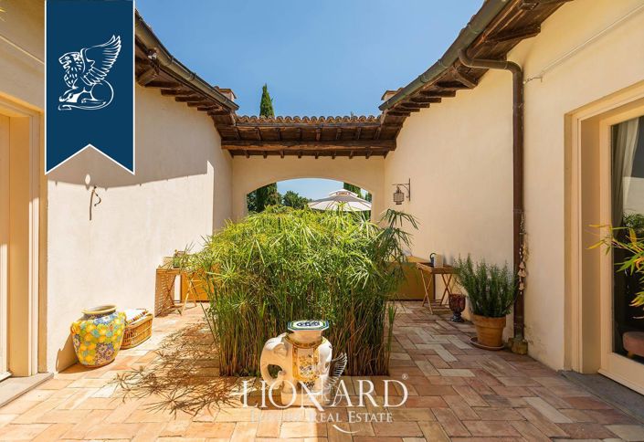 Image No.9-4 Bed Villa for sale