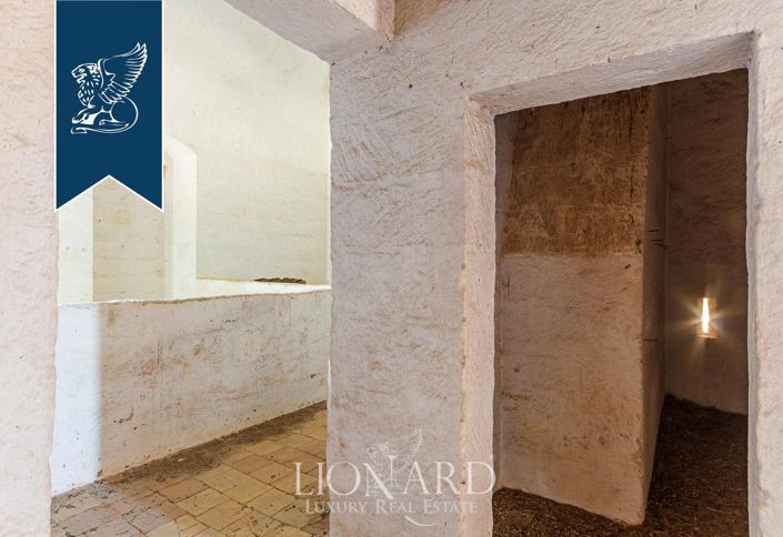 Image No.16-Maison de campagne de 12 chambres à vendre à Massafra