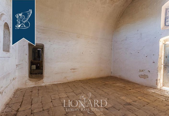 Image No.18-Maison de campagne de 12 chambres à vendre à Massafra