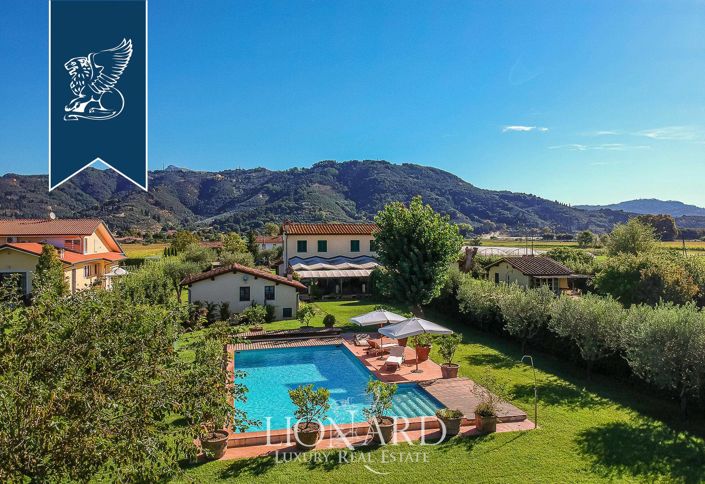 Image No.48-4 Bed Villa for sale