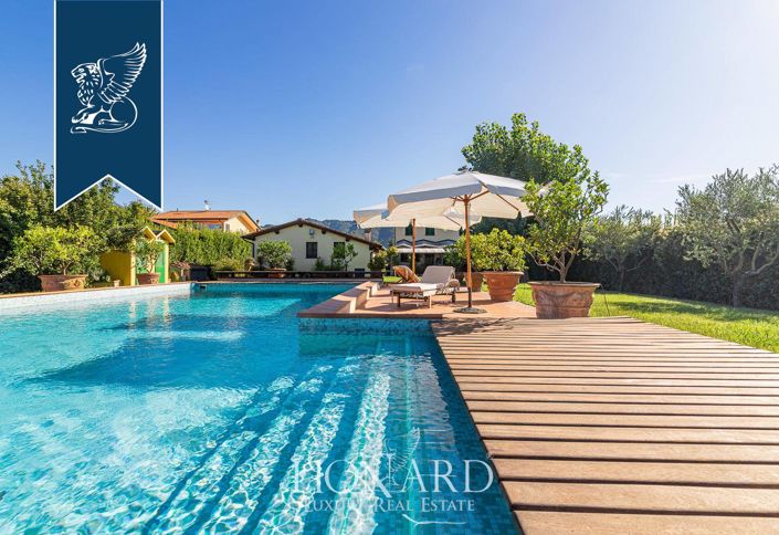 Image No.6-4 Bed Villa for sale