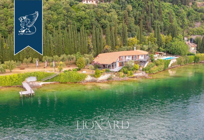 Image No.2-17 Bed Villa for sale