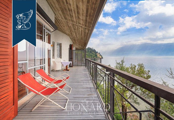 Image No.21-17 Bed Villa for sale