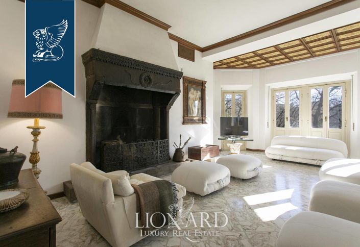 Image No.27-8 Bed Villa for sale