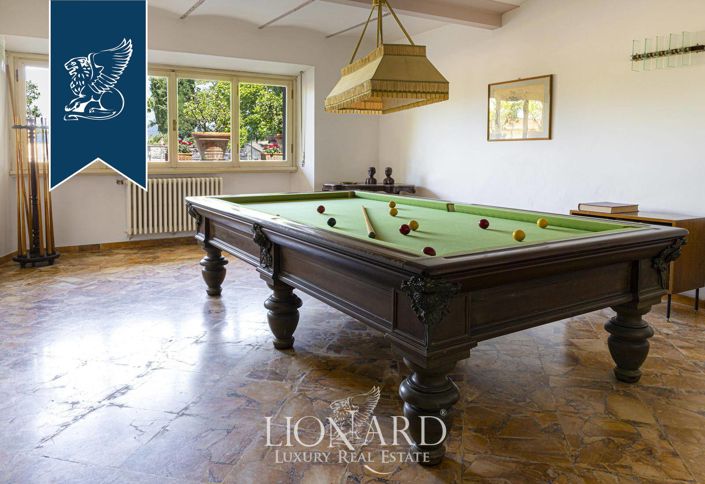 Image No.40-8 Bed Villa for sale