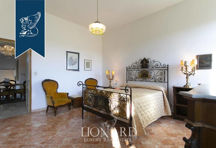 Image No.49-8 Bed Villa for sale